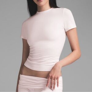 nwt skims cotton jersey t shirt size medium barely pink